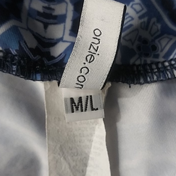 ONZIE. Yoga Blue White Leggings Size M/L - Picture 9 of 10